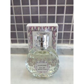 ジルスチュアート(JILLSTUART)の売り切れ　ジルスチュアート　オード　ホワイトフローラル50ml(香水(女性用))