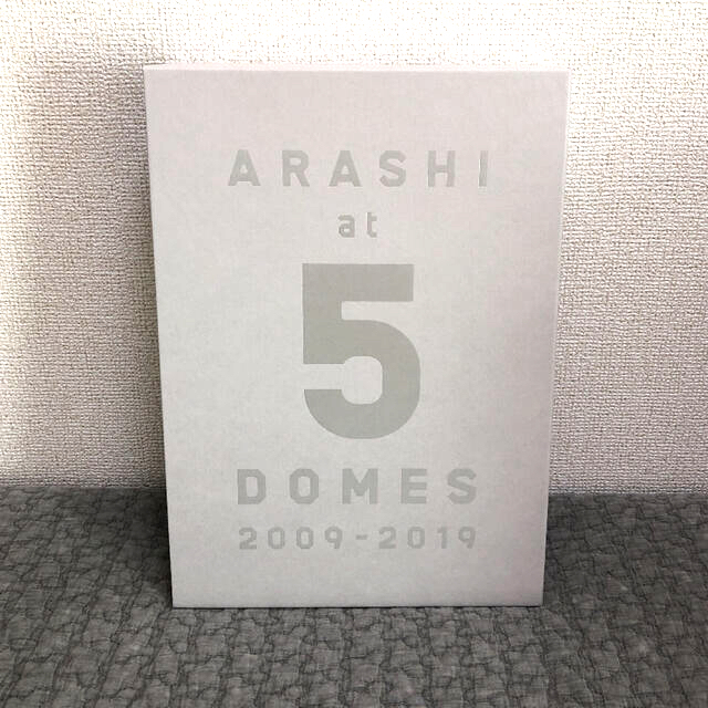 嵐　ARASHI at 5 DOMES 2009-2019 写真集