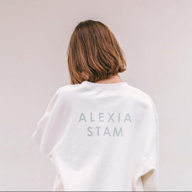 限定品】 ALEXIASTAM バックロゴトレーナー スウェット | chanelal.com 限定品】 ALEXIASTAM バックロゴトレーナー スウェット | chanelal.com