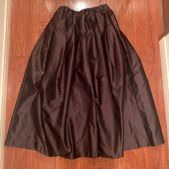 IENA(イエナ)の試着のみ⭐︎IENA⭐︎AIDAタフタギャザースカート34 ボルドー レディースのスカート(ロングスカート)の商品写真