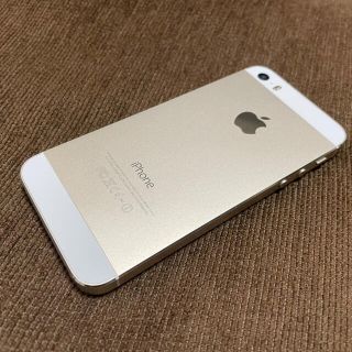 アップル(Apple)のiPhone5s 16GB ゴールド docomoドコモ (スマートフォン本体)