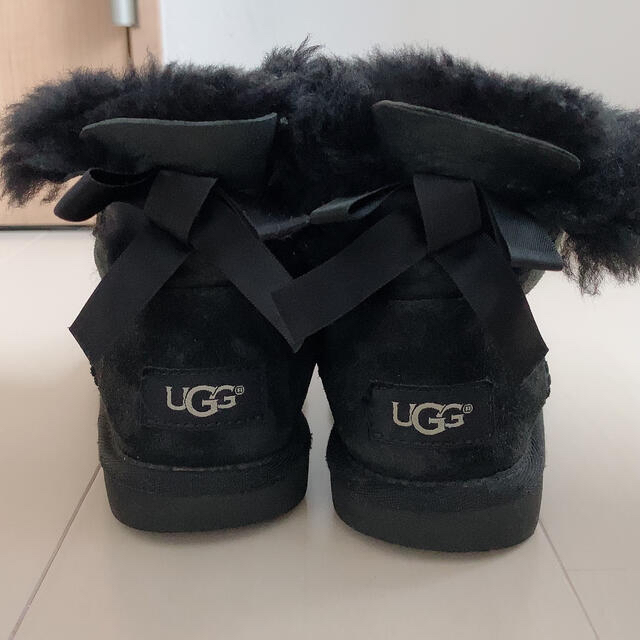 UGG(アグ)のUGG kids キッズ/ベビー/マタニティのキッズ靴/シューズ(15cm~)(ブーツ)の商品写真