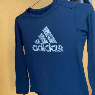 アディダス(adidas)のadidas 裏起毛　トレーニングウェア(Tシャツ/カットソー)