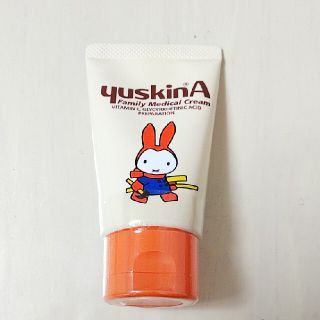 ユースキン(Yuskin)のユースキンA ミッフィーチューブ(60g)(ハンドクリーム)