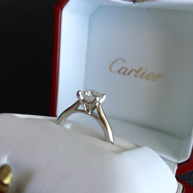 超美品の カルティエ プラチナ ダイヤモンド リング 9号 315000円