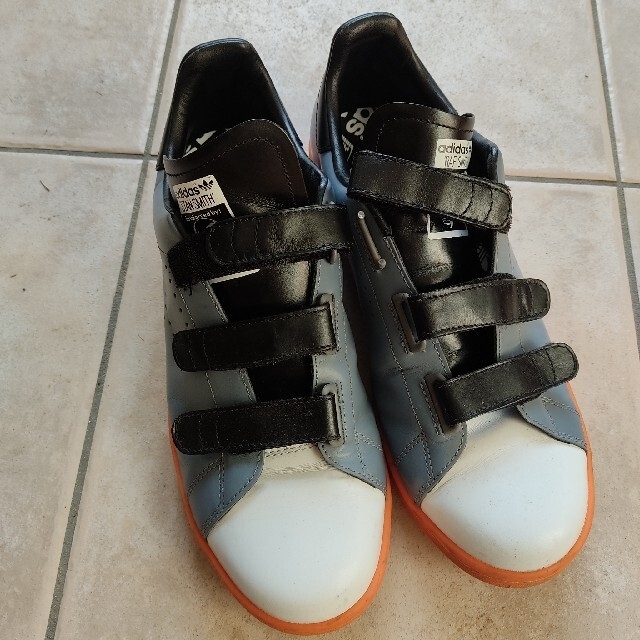 RAF SIMONS(ラフシモンズ)のadidas raf simons stan smithラフシモンズスタンスミス メンズの靴/シューズ(スニーカー)の商品写真