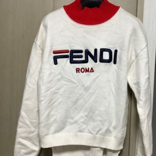 フェンディ(FENDI)のFENDIとFILAのコラボ　カシミヤフルオーバーWhite Black(ニット/セーター)