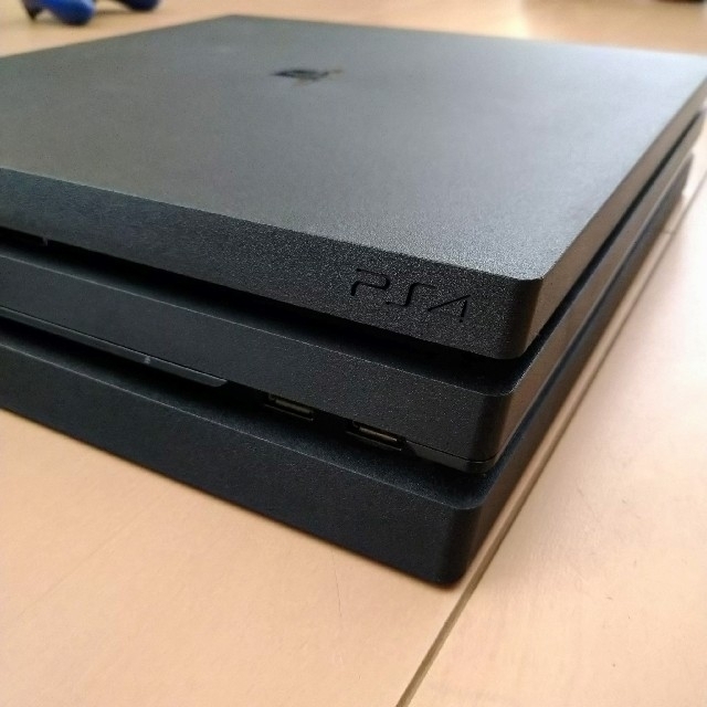PlayStation®4 Pro ジェット・ブラック 1TB 3