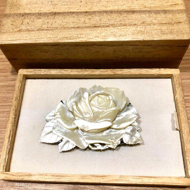 帯留め 薔薇 | visitsantaflavia.it