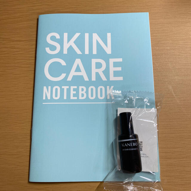 Kanebo(カネボウ)のvoce 1月号 付録 コスメ/美容のスキンケア/基礎化粧品(美容液)の商品写真