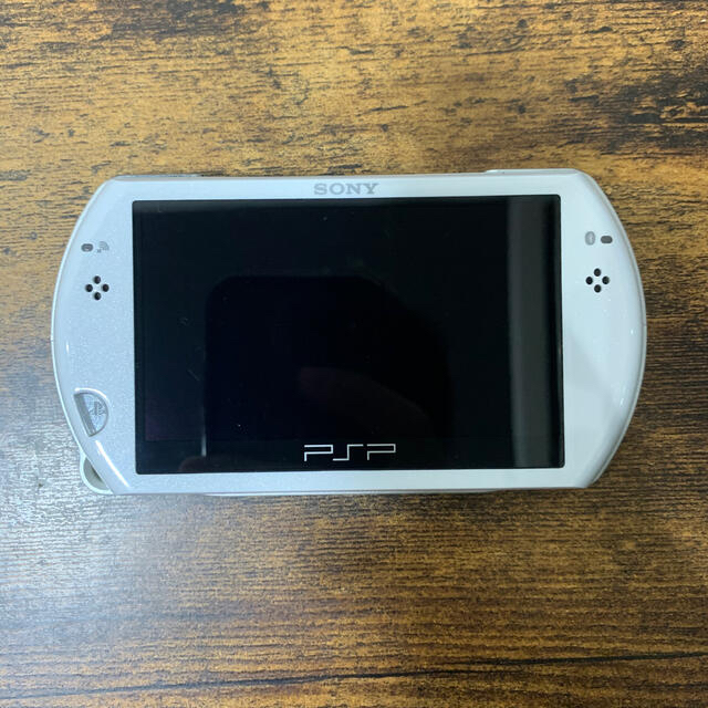 PSP GO  ホワイト　本体 3