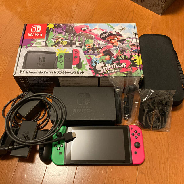 任天堂switch スプラトゥーンモデル　携帯ケース付き