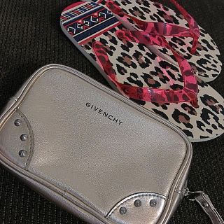 ジバンシィ(GIVENCHY)のジバンシー未使用ポーチROSEBUD付き(ポーチ)