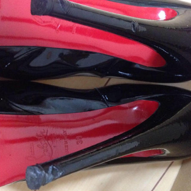 Christian Louboutin(クリスチャンルブタン)の週末限定値下げ ルブタン パンプス レディースの靴/シューズ(ハイヒール/パンプス)の商品写真