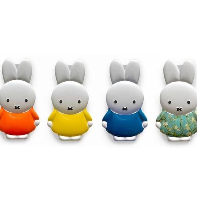 miffy(ミッフィー)の★収納★ミッフィー3Dブリキ缶ブルーナカラーブルー青★小物入れオランダmiffy インテリア/住まい/日用品のインテリア小物(小物入れ)の商品写真