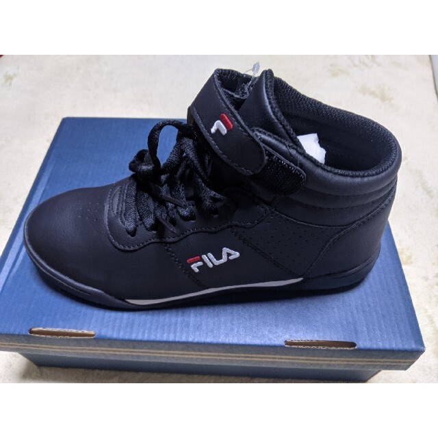 FILA(フィラ)のFILA  スニーカー　黒色 レディースの靴/シューズ(スニーカー)の商品写真