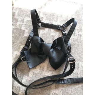 COMME des GARCONS - noir kei ninomiya リボン レザー ハーネスの通販