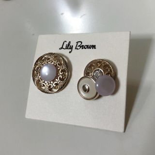 リリーブラウン(Lily Brown)のLily brown ピアス ビジュー ゴールド ブルー リリーブラウン(ピアス)