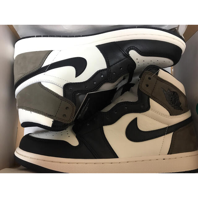 NIKE(ナイキ)のnike jordan1 high OG dark mocha ジョーダン メンズの靴/シューズ(スニーカー)の商品写真