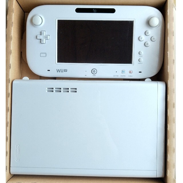 Wii U(ウィーユー)の【9ちゃいのヘタレ糞野郎様 専用】Wii U ベーシックセット +ソフト2種 エンタメ/ホビーのゲームソフト/ゲーム機本体(家庭用ゲーム機本体)の商品写真