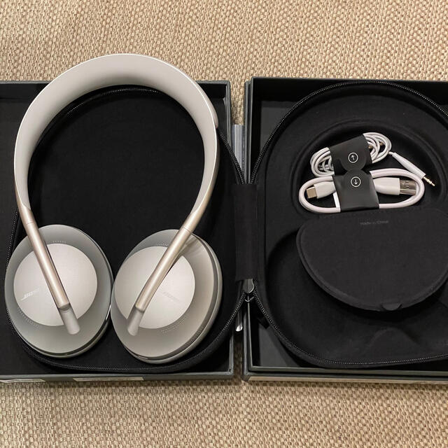 BOSE ノイズキャンセリング ヘッドフォン 700 シルバー