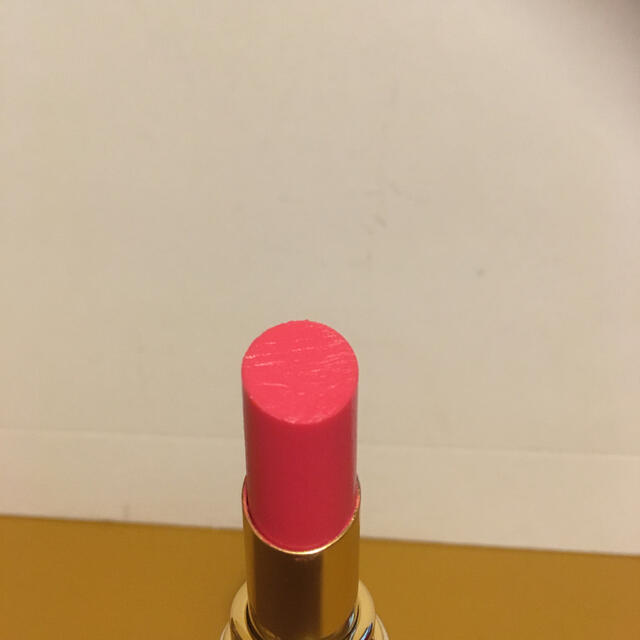 Yves Saint Laurent Beaute(イヴサンローランボーテ)のイブサンローラン　口紅 コスメ/美容のベースメイク/化粧品(口紅)の商品写真