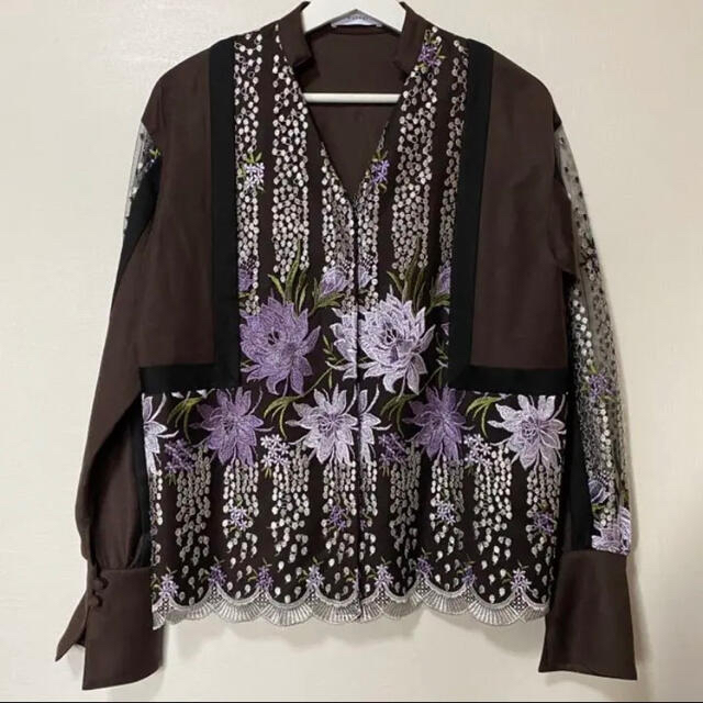 MURRAL framed flower blouse (brown) 2