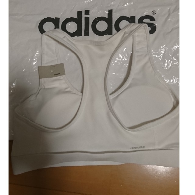 adidas(アディダス)の新品 adidas アディダス スポーツブラ L スポーツ/アウトドアのトレーニング/エクササイズ(トレーニング用品)の商品写真