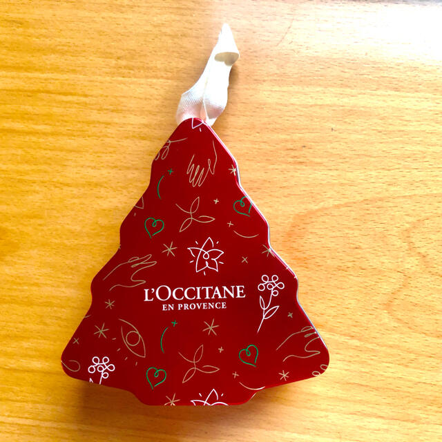 L'OCCITANE(ロクシタン)の【日本未上陸】ロクシタン　缶の空箱　クリスマスバージョン インテリア/住まい/日用品のインテリア小物(小物入れ)の商品写真