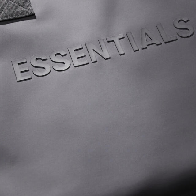 ★essentials トートバッグ