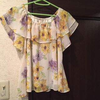 ページボーイ(PAGEBOY)の花柄オフショルブラウス🌸(シャツ/ブラウス(半袖/袖なし))