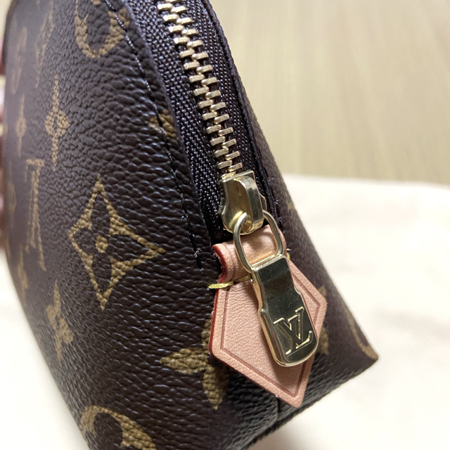 LOUIS VUITTON(ルイヴィトン)のルイヴィトンポシェットコスメティック　M47515 レディースのファッション小物(ポーチ)の商品写真