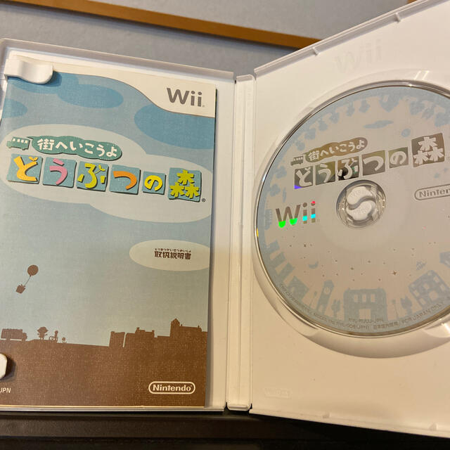 街へいこうよ どうぶつの森 Wii エンタメ/ホビーのゲームソフト/ゲーム機本体(家庭用ゲームソフト)の商品写真