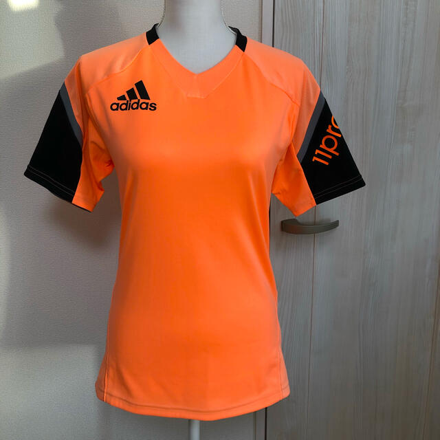 adidas(アディダス)のいちゅ様専用 adidas Tシャツ サッカー 160cm メンズS スポーツ/アウトドアのサッカー/フットサル(ウェア)の商品写真