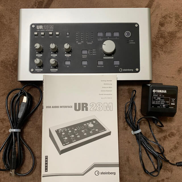 オーディオインターフェイス&MIDIキーボード　UR28M & KX25 1