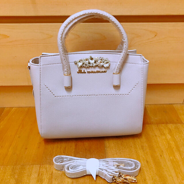 JILL by JILLSTUART - 新品 ビジューロイヤルトート アイボリー JILL by JILLSTUART - 新品 ビジューロイヤルトート アイボリー