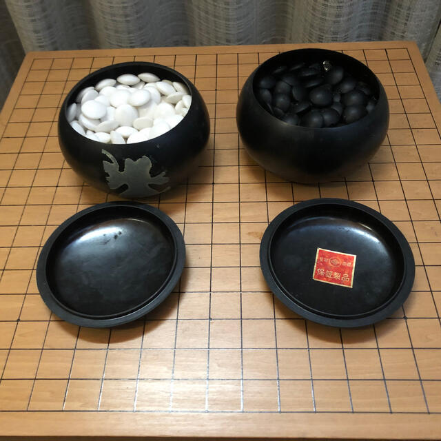 囲碁盤碁石セット の通販 By たろ S Shop ラクマ 囲碁盤碁石セット の通販 By たろ S Shop ラクマ