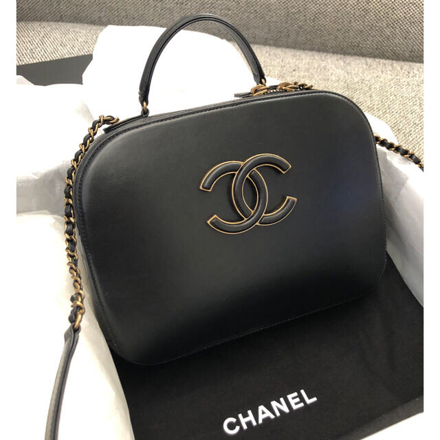 CHANEL(シャネル)のさえ様ご専用　新品未使用　CHANEL バニティバッグ レディースのバッグ(ショルダーバッグ)の商品写真