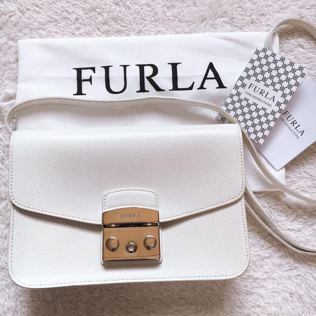 FURLA  フルラ　ホワイト×アイボリー　バック