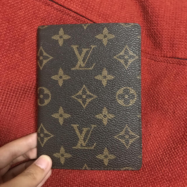 【出品検討中商品】LOUIS VUITTON  カード入れファッション小物