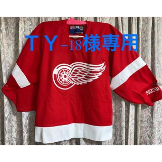 シーシーエム(CCM)のNHL デトロイト　レッドウィングスレプリカジャージ　men's S(ウインタースポーツ)