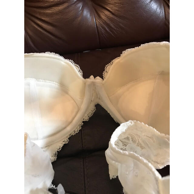 DENTELLE DE CALAISのブラショーツセット レディースの下着/アンダーウェア(ブラ&ショーツセット)の商品写真