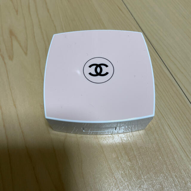 CHANEL ル ブラン トーンアップ ロージータッチ - 化粧下地