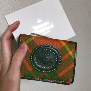 ヴィヴィアンウエストウッド(Vivienne Westwood)の新品✨ヴィヴィアンウエストウッド  折財布　正規品　箱付き　財布　チェック柄(財布)