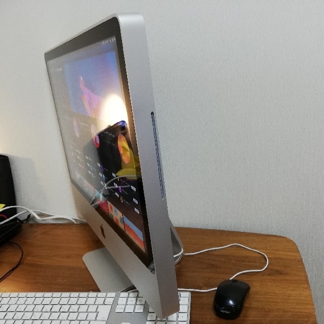 Apple(アップル)のiMac 2008 early　SSD換装品 スマホ/家電/カメラのPC/タブレット(デスクトップ型PC)の商品写真