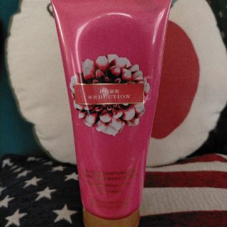 ヴィクトリアズシークレット(Victoria's Secret)のHAND AND BODY CREAM(その他)