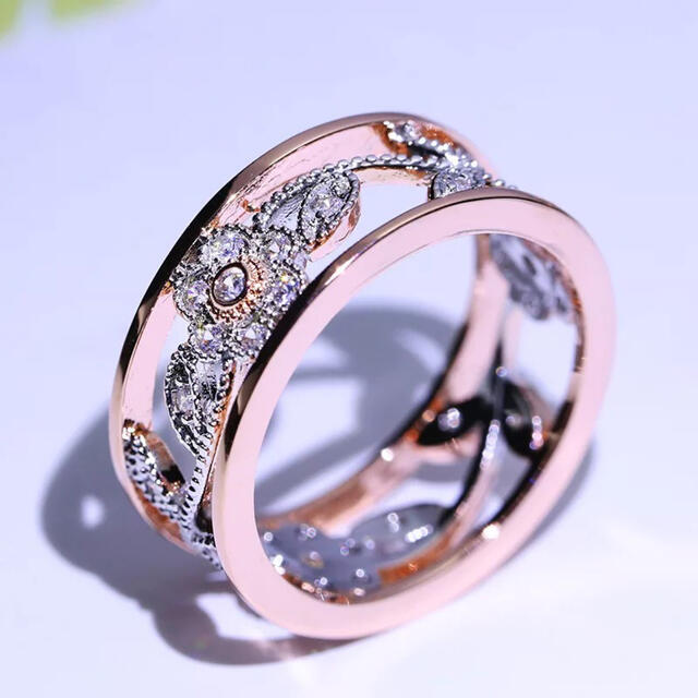 フラワーリング　新品　人気　指輪 レディースのアクセサリー(リング(指輪))の商品写真