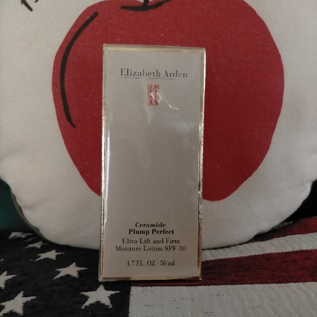 Elizabeth Arden(エリザベスアーデン)のモイスチャーローション コスメ/美容のスキンケア/基礎化粧品(化粧水/ローション)の商品写真