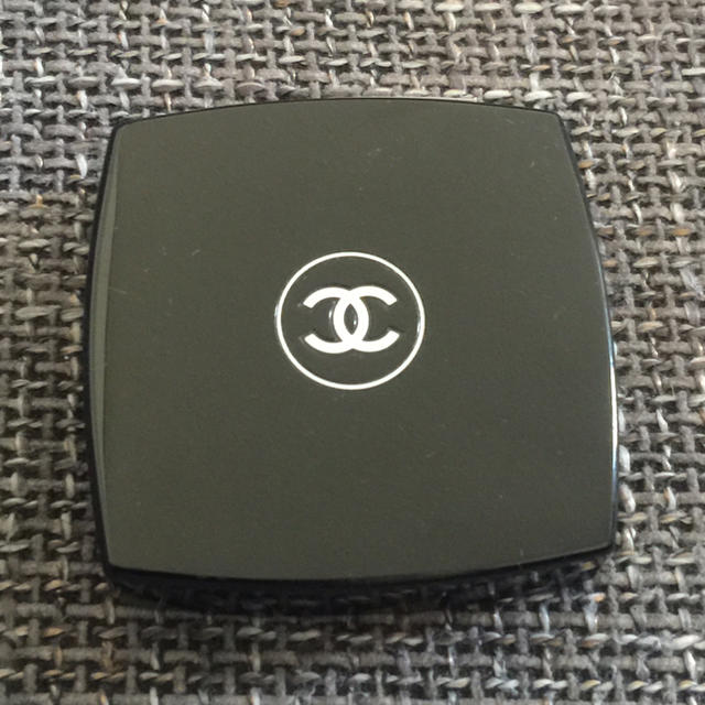 CHANEL(シャネル)のCHANEL ウルトラローズ チーク コスメ/美容のベースメイク/化粧品(チーク)の商品写真