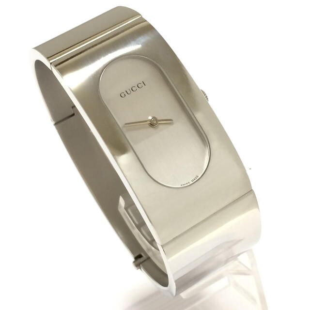 Gucci - 2.美品 グッチ GUCCI 時計 2400L ワイドバングルの通販 by 夢